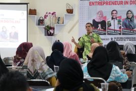 Disperin NTB menggandeng KOIN motivasi milenial kembangkan industrialisasi