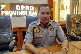 Ketua DPRD Kalsel harapkan haul Guru Sakumpul gerakan UMKM