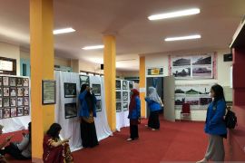 525 koleksi sejarah dipamerkan dalam rangka HUT ke-66 Pemprov Kalbar