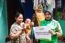 Hari Gizi Nasional, Taman Zakat beri paket dan ajak peduli stunting