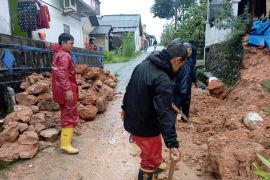 BPBD: Puluhan kawasan di ibu kota Kepri terendam banjir rob