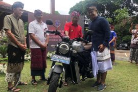 Pemprov Bali targetkan penggunaan 140 ribu motor listrik pada 2026