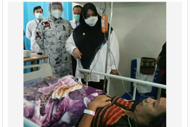 Wakil Bupati Kabupaten Paser jenguk pasien gagal ginjal
