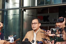 KPK sebut alasan red notice Paulus Tannos terlambat terbit