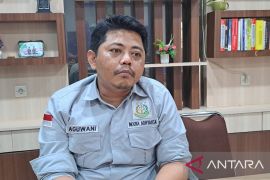 Kejati Papua tidak menahan tersangka Plt Bupati Mimika dan Direktur One Air