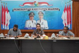 Wamen Pertanian kunjungi dua lokasi pertanian unggulan di Majene Sulbar
