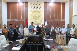 DPRA ingatkan KPU tetap berikan kuota calon legislatif dari Parlok 120 persen