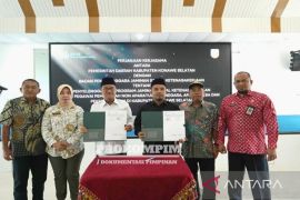 Pemkab Konawe Selatan berikan perlindungan Jamsostek aparat desa