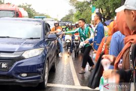 Pelajar SMA sediakan makanan dan posko warung gratis saat Haul Guru sekumpul