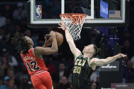 Dosunmu niat bertahan di Timberwolves dengan kontrak capai Rp2 triliun