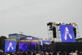 Cokelat reuni di panggung konser tunggal Sheila on 7