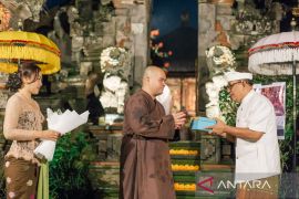 Puri Kauhan Ubud sambut kedatangan biksuni dari Plum Village Monastery Perancis