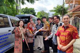 "Nippon Donation Foundation" donasi kendaraan untuk SLB Bakti Asih