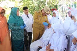 Turunkan angka stunting, Pemkab Abdya bagikan tablet tambah darah pada remaja putri
