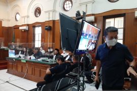 Jaksa sebut miliaran rupiah uang penggelapan BBM masuk ke rekening direksi