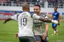 Klok anggap laga Persib lawan PSM Makassar merupakan pertandingan spesial