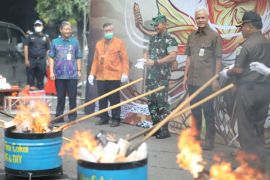 Bea Cukai Jateng-DIY musnahkan 9,7 juta rokok  ilegal
