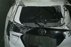 Dua tewas dalam kecelakaan minibus