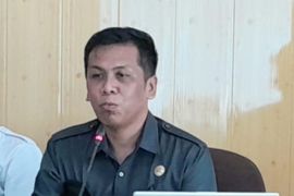 Ternyata tujuh dari 100 penduduk Maluku lahir di luar provinsi