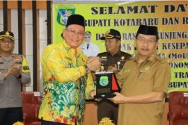 Kotabaru Regent quickens sea toll plan to rein in inflation