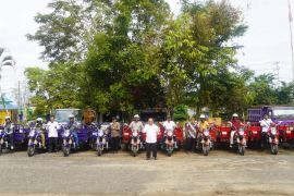 DLH Paser serahkan kendaraan angkut sampah ke warga