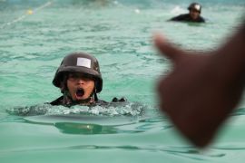 Renang militer prajurit Korps Marinir