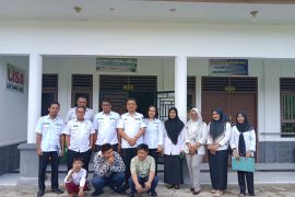 Kadis Sosial Labura berkunjung ke SLB di Desa Sidua-Dua