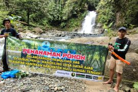 Posko Meratus tanam ribuan pohon untuk lestarikan hutan adat di Kalsel