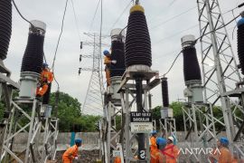 PLN kurangi beban bertahap pelanggan di Madura akibat gangguan transmisi