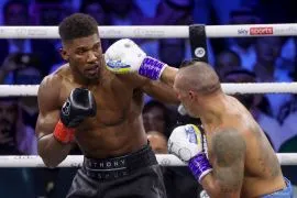 Anthony Joshua bakal kembali naik ring pada 1 April