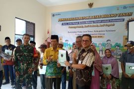 Pemkab Kotabaru terima 1.000 patok tanah dari BPN