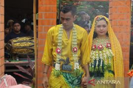 Adat Badudus Pengantin di Hulu Sungai Tengah