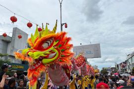 Cap Go Meh di Pontianak meriah jalan Gajah Mada tutup sementara