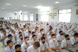 DPRD Riau dorong pemprov bangun SMA baru tahun depan