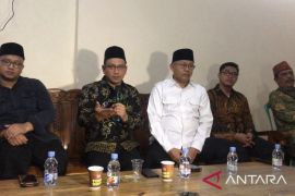 Pemkab Bekasi diminta kembalikan jabatan Kepala Desa Lambangsari
