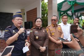 Walikota Apresiasi Kajari Cilegon dan Bea Cukai Merak pada Acara Pemusnahan Rokok Illegal