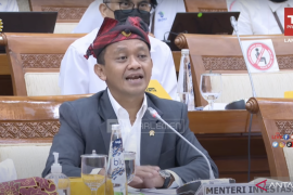 Bahlil: Indonesia tak akan mundur dari kebijakan larangan ekspor biji nikel