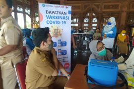 Pemkab Ponorogo gelar vaksinasi penguat kedua untuk ASN