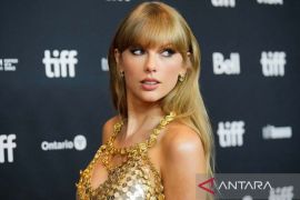 Penyanyi Taylor Swift bereaksi atas kemenangan Grammy 2023