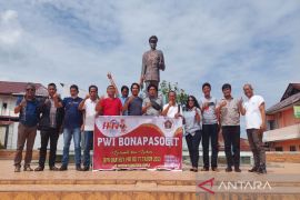 PWI Bonapasogit ikut meriahkan HPN dan HUT PWI ke-77 di Medan