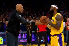 Pebasket LeBron James pecahkan rekor Kareem Abdul Jabbar sebagai pencetak poin tertinggi di dunia