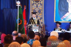 IAI Tazkia kukuhkan Syafii Antonio sebagai guru besar Ilmu Ekonomi Islam