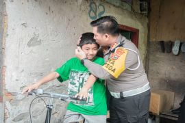 Ditlantas Polda Sulawesi Tenggara inisiasi Program Polantas Peduli Yatim Piatu