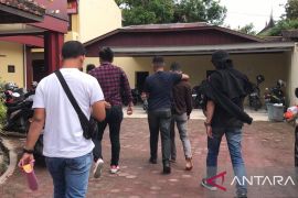 Polisi ungkap dua kasus pencurian ponsel di Bukittinggi
