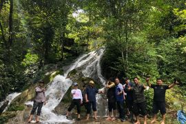 Aceh Tamiang bangun akses jalan menuju objek wisata air terjun 1.000