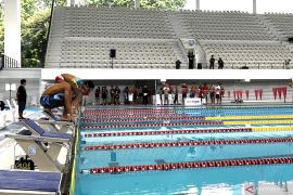 Perenang anak-anak berlaga di BTN Dash Aquatic Challenge