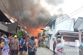 13 rumah hangus terbakar di Kinari Kabupaten Solok, Termasuk Tiga Rumah Gadang