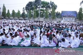 Ribuan santri sholawat dan munajat di Mako Polres Aceh Tamiang