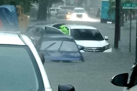 Kota Makassar terendam banjir dampak cuaca buruk