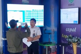 BMKG Wilayah IV Makassar imbau masyarakat waspada banjir rob